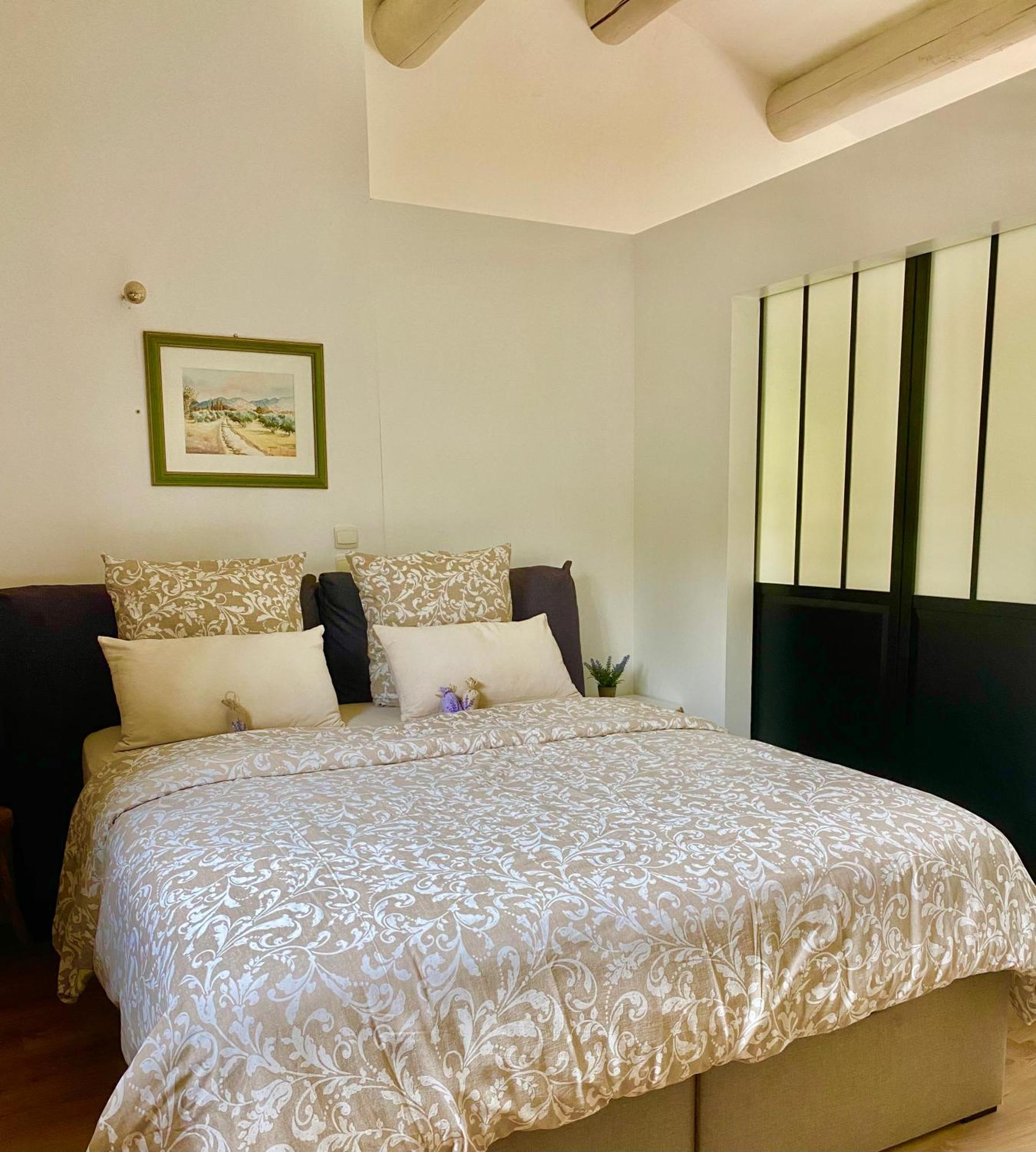 Appartement Neuf Et Au Calme Proche Avignon Althen-des-Paluds Экстерьер фото